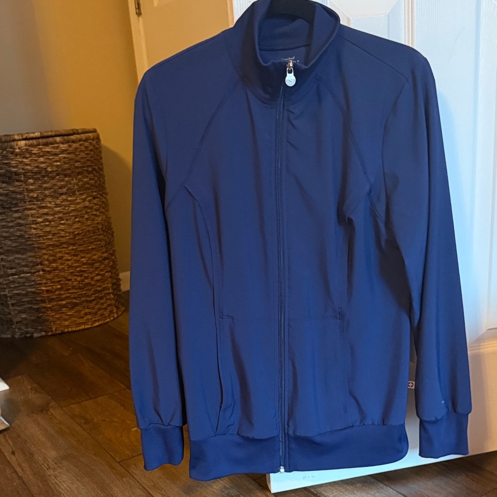 Cherokee infinity scrub jacket